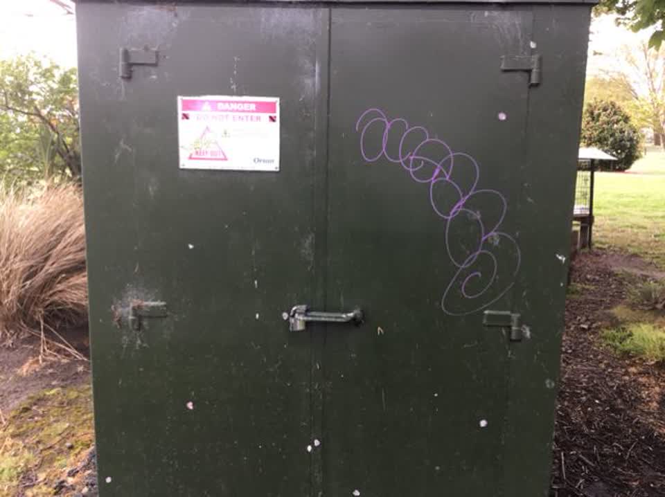 The photograph attached to this graffiti report