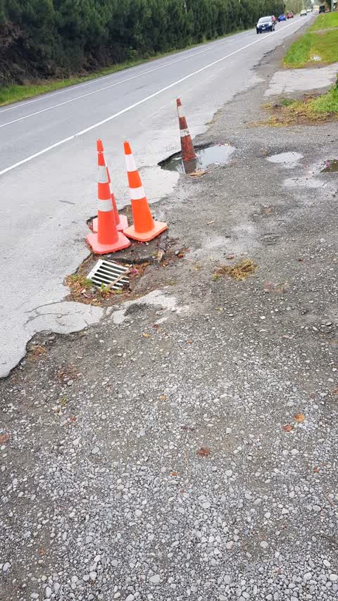 Roading/Streets, a report photo