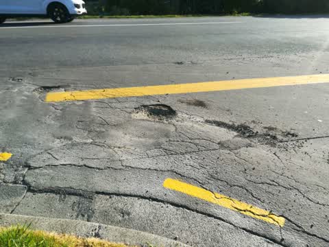 Roading/Streets, a report photo