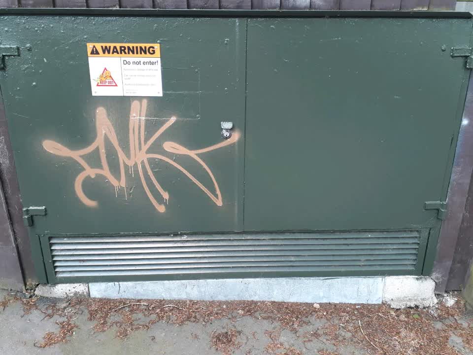 The photograph attached to this graffiti report