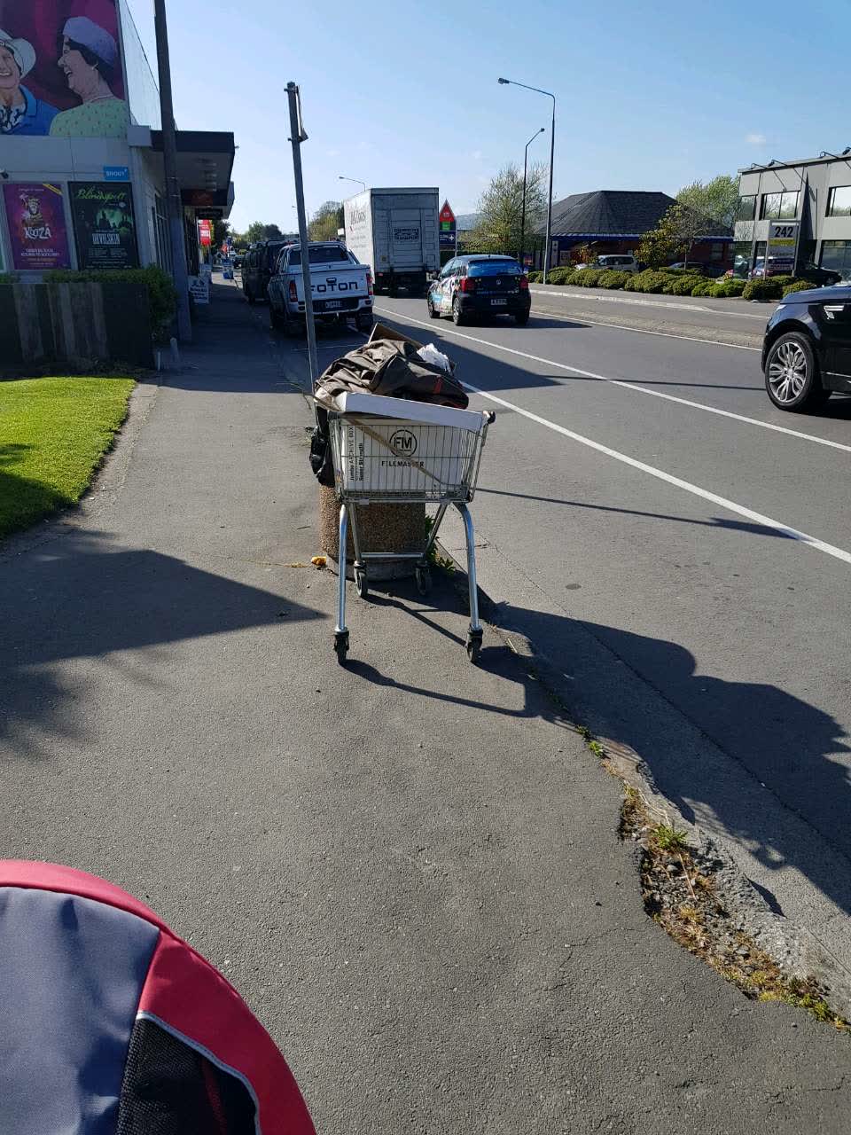 The photograph attached to this rubbish/recycling report
