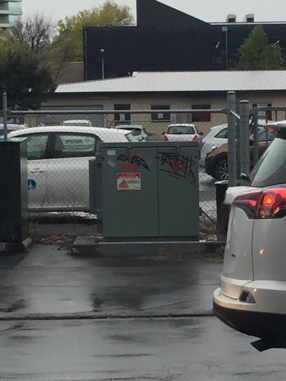 The photograph attached to this graffiti report