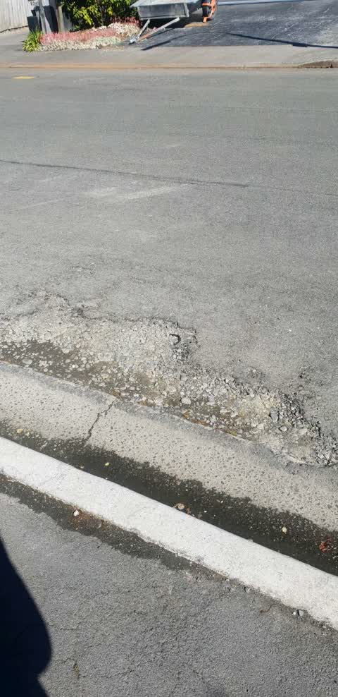 Roading/Streets, a report photo