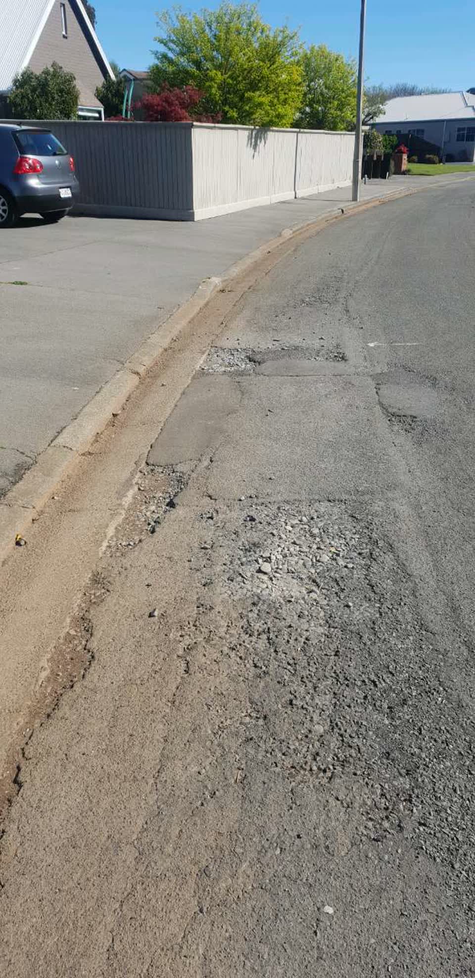 The photograph attached to this roading/streets report