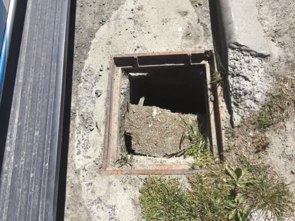 The photograph attached to this roading/streets report