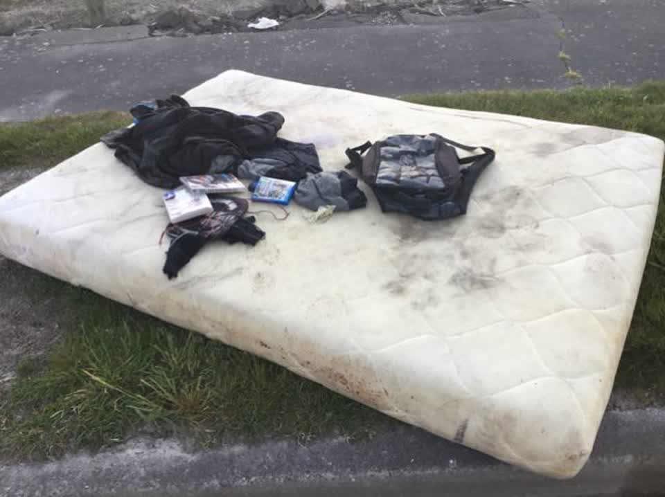 The photograph attached to this rubbish/recycling report