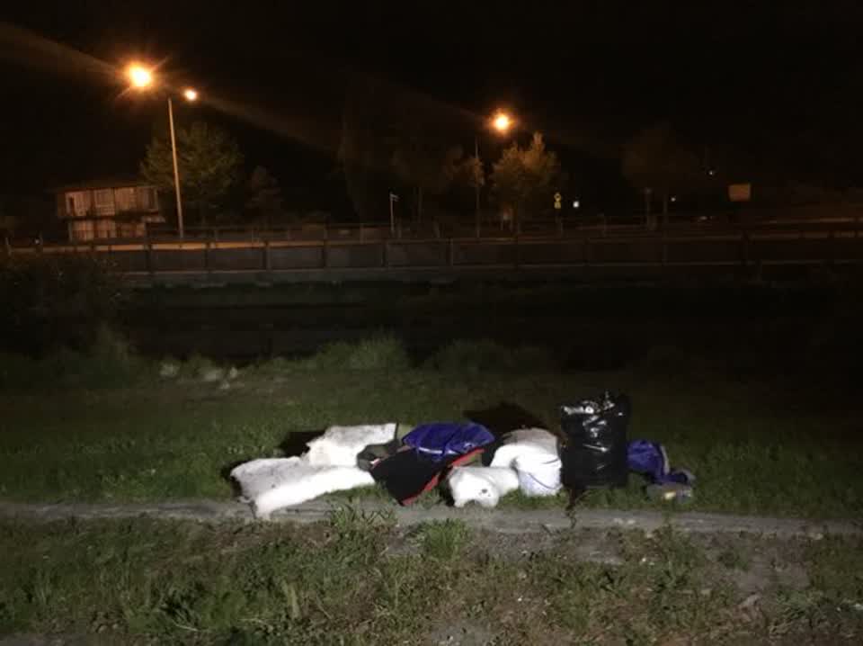 The photograph attached to this rubbish/recycling report