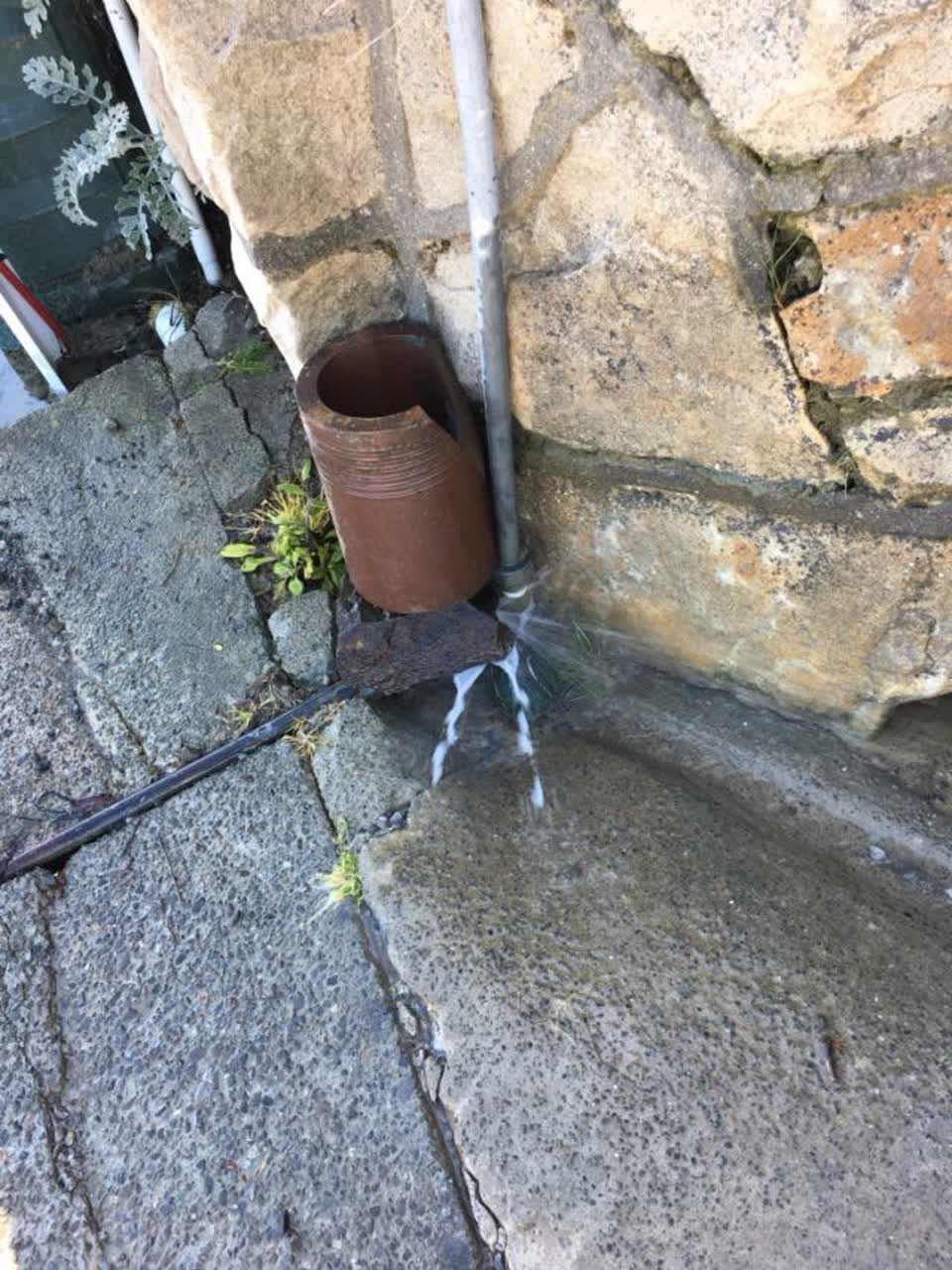 The photograph attached to this water supply report