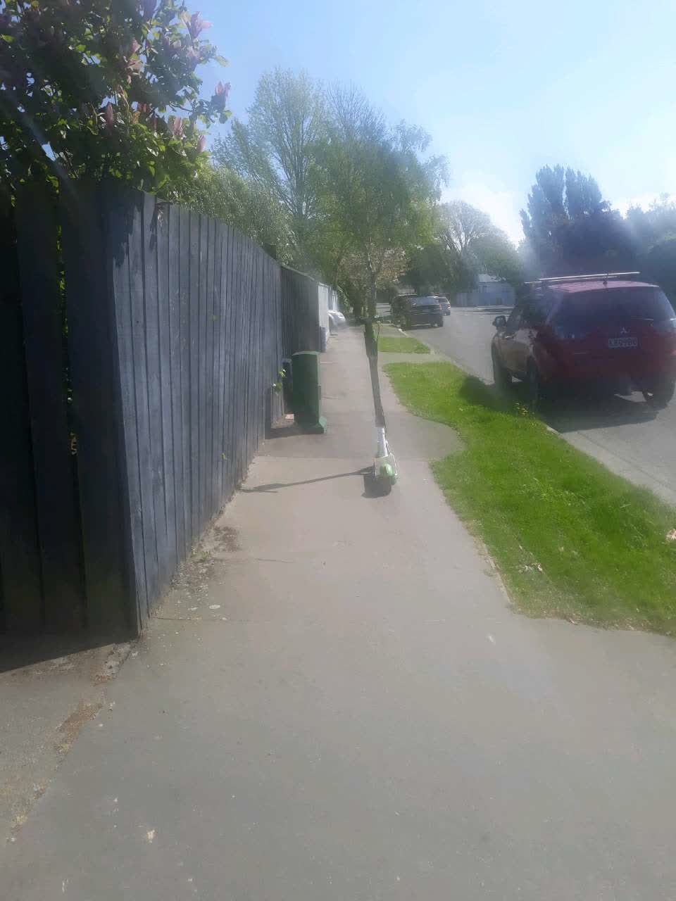 The photograph attached to this roading/streets report