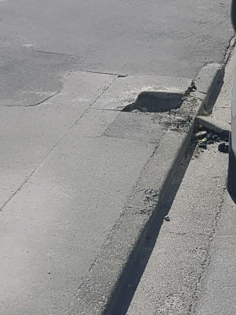 Roading/Streets, a report photo