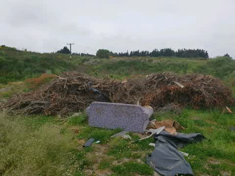 Rubbish/Recycling, a report photo