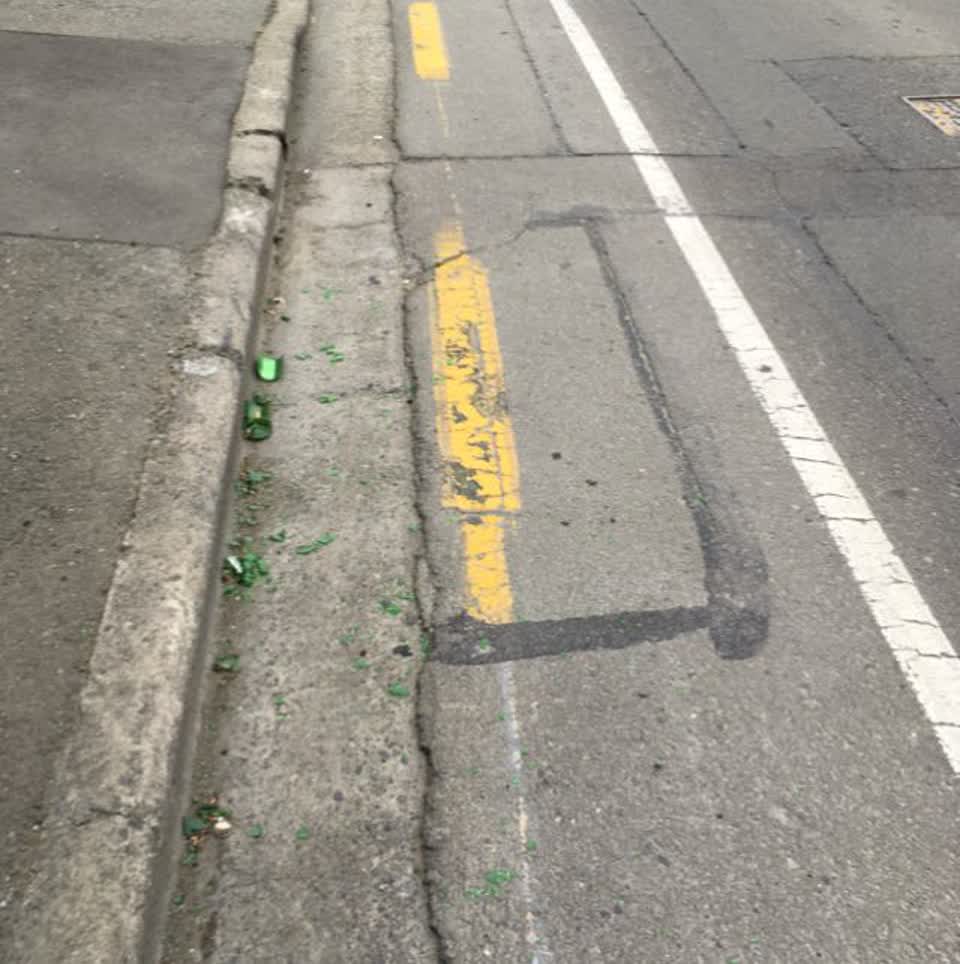 The photograph attached to this roading/streets report