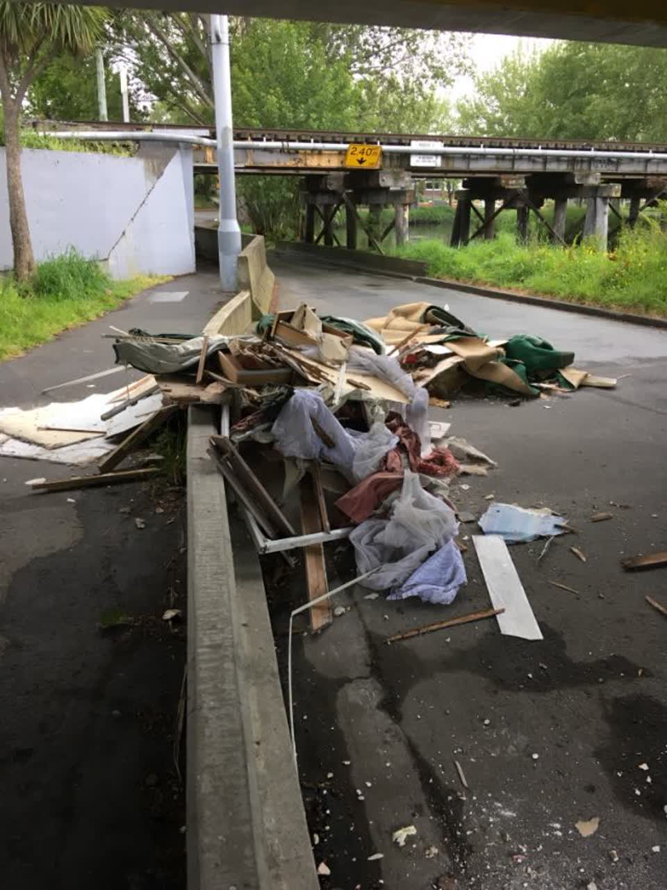 The photograph attached to this roading/streets report