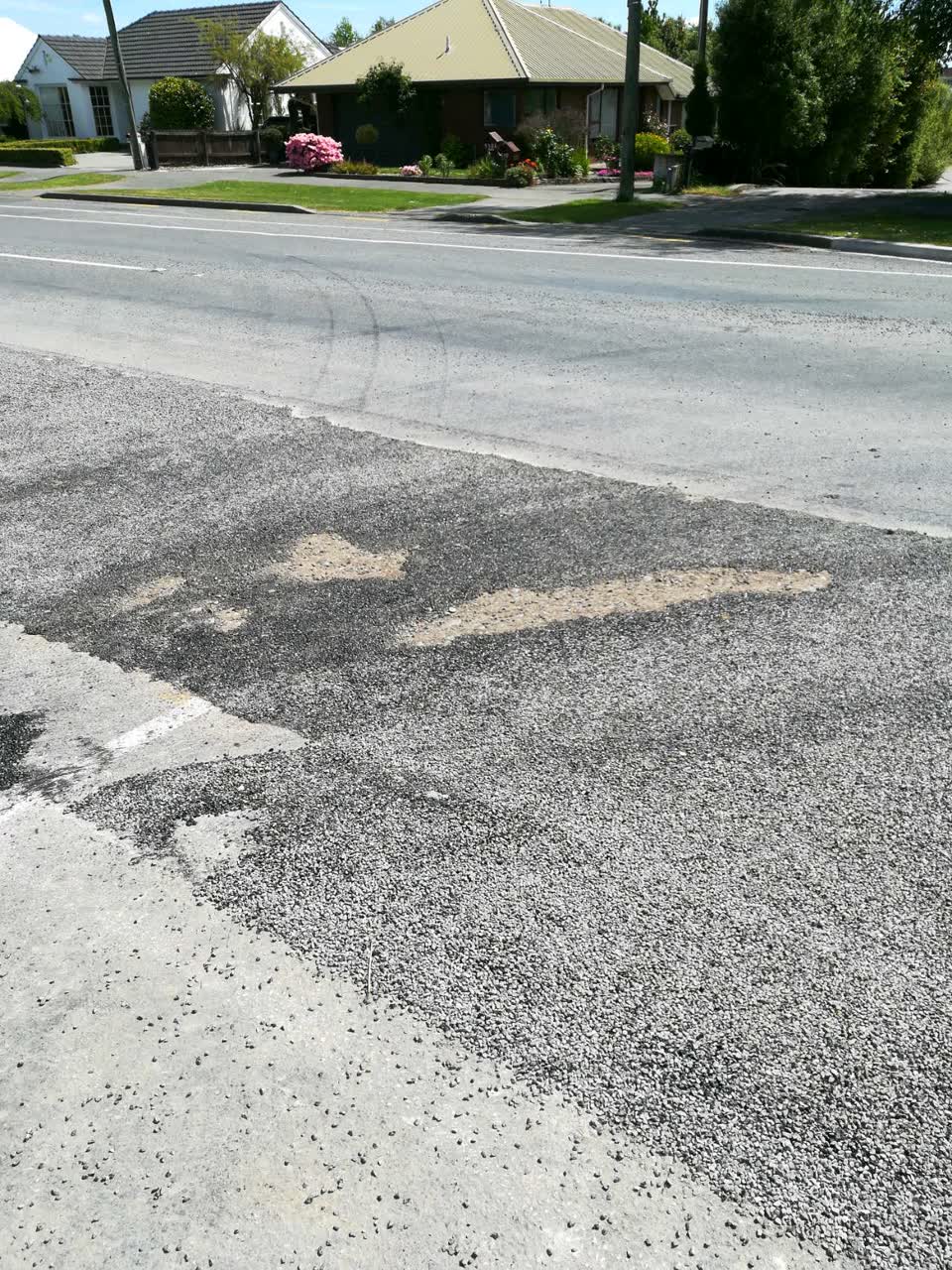 The photograph attached to this roading/streets report