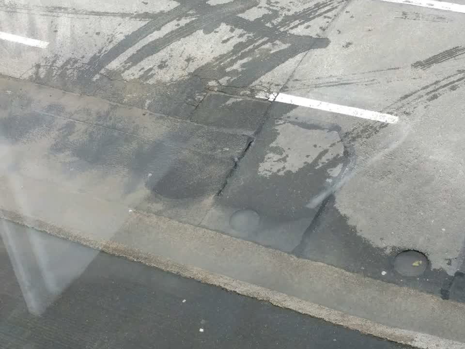 The photograph attached to this water supply report