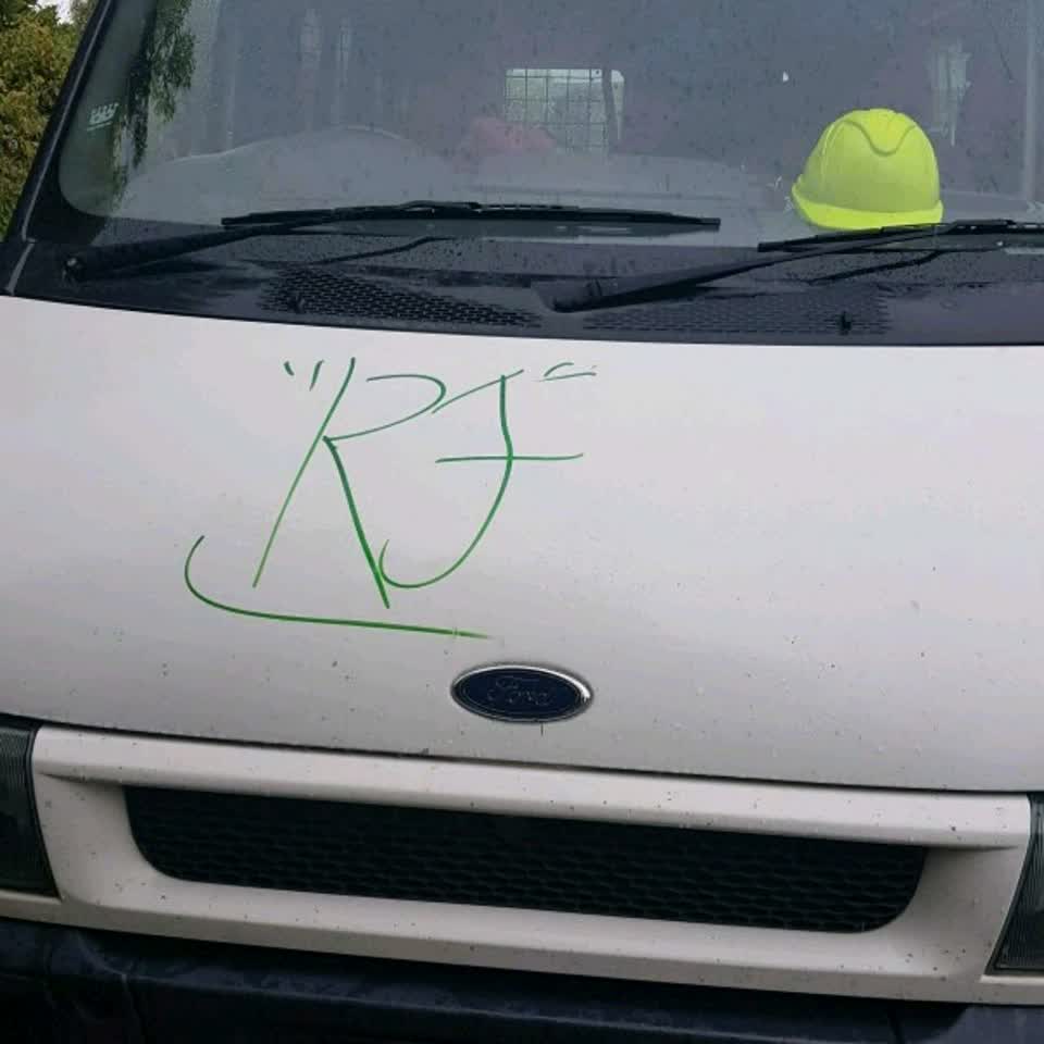 The photograph attached to this graffiti report