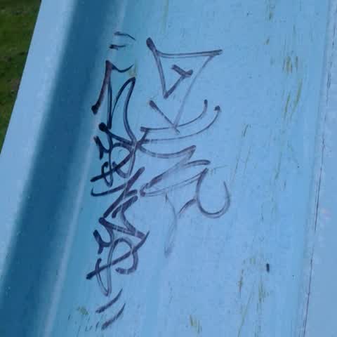 Graffiti, a report photo