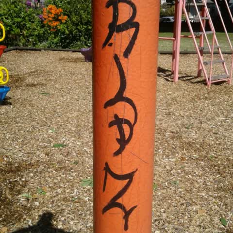 Graffiti, a report photo