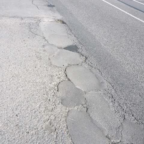 Roading/Streets, a report photo
