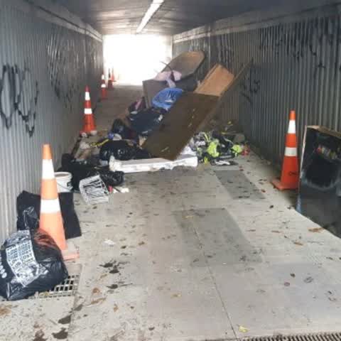 Rubbish/Recycling, a report photo