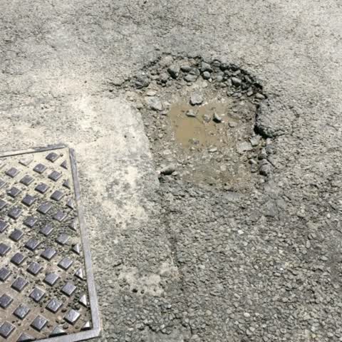Roading/Streets, a report photo