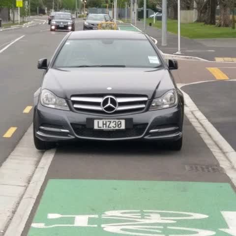Roading/Streets, a report photo