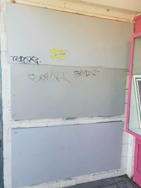 Graffiti, a report photo