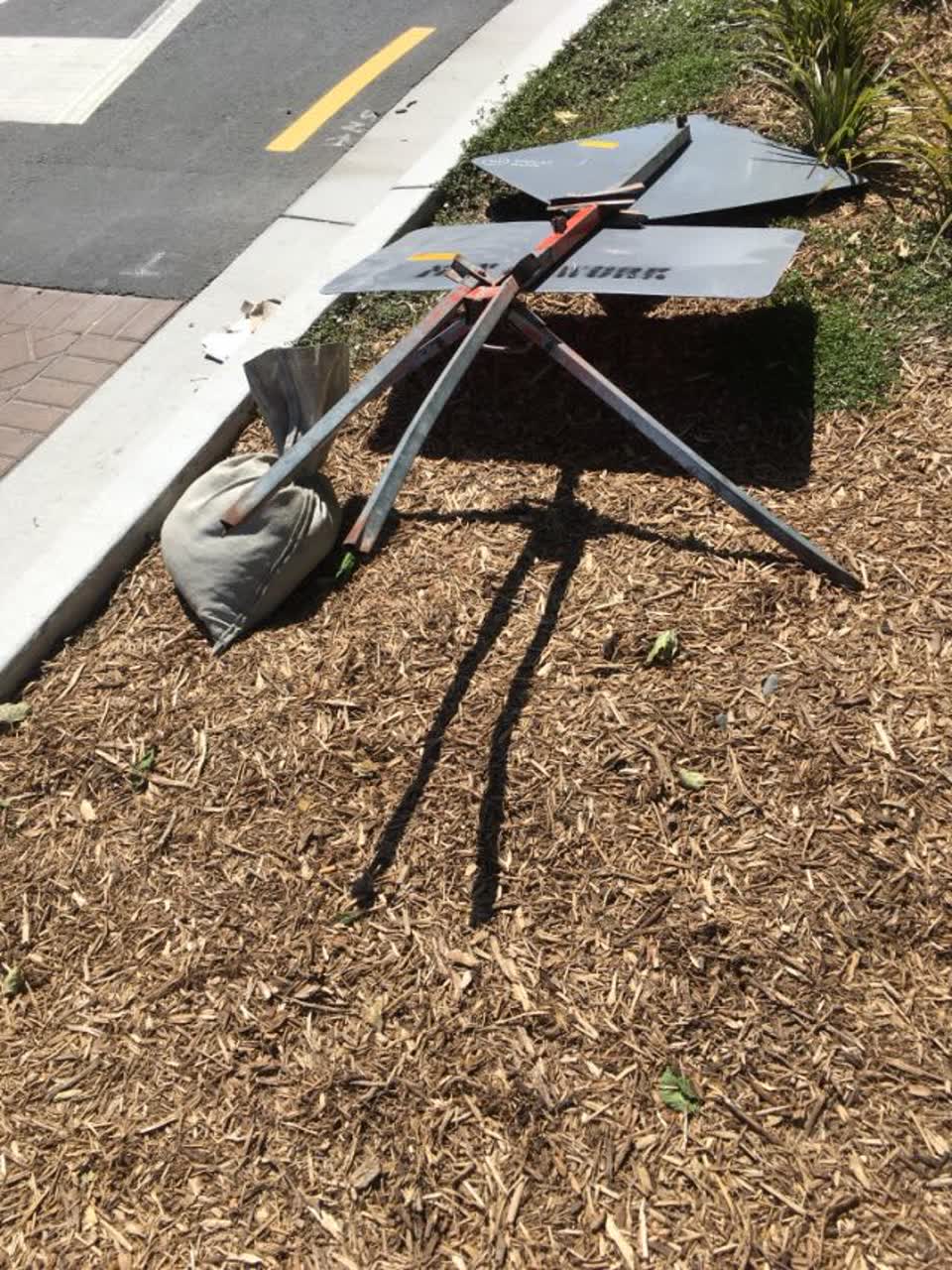 The photograph attached to this roading/streets report