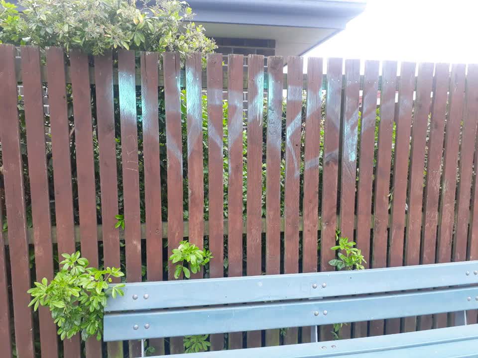 The photograph attached to this graffiti report
