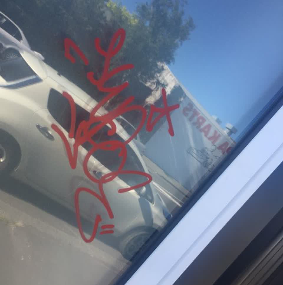 The photograph attached to this graffiti report