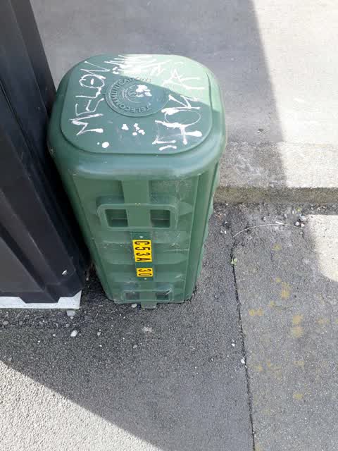 Graffiti, a report photo