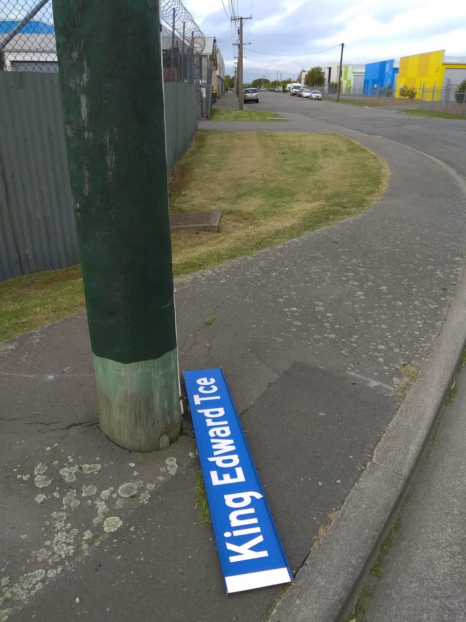 The photograph attached to this roading/streets report