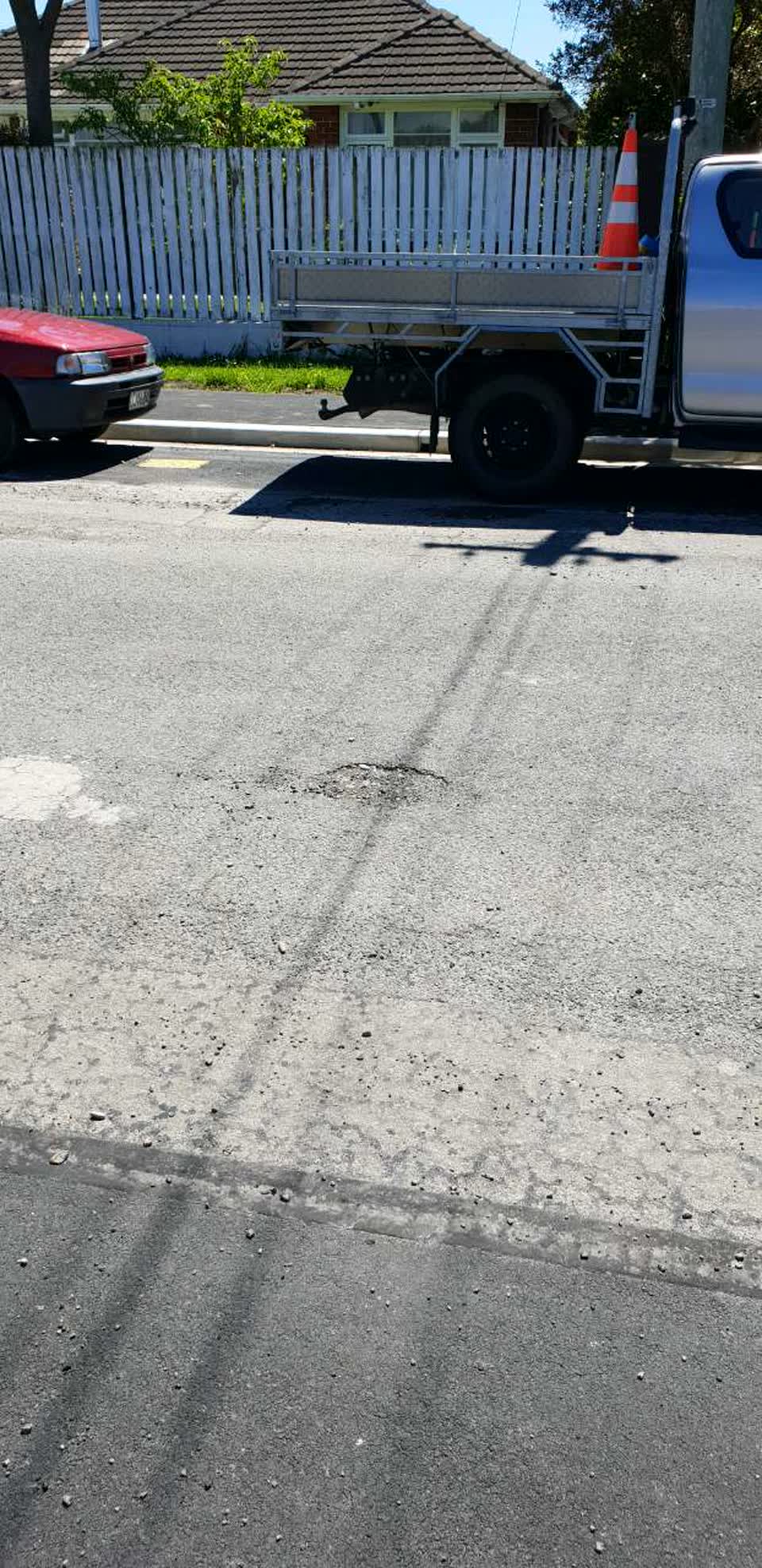 The photograph attached to this roading/streets report