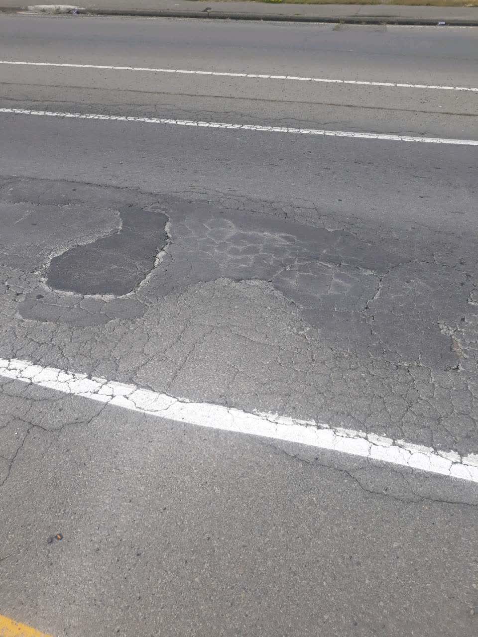 The photograph attached to this roading/streets report