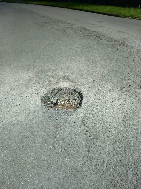 Roading/Streets, a report photo
