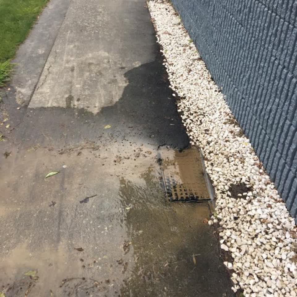 The photograph attached to this water supply report
