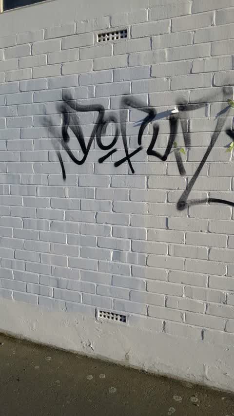 Graffiti, a report photo