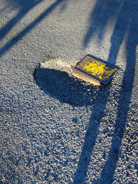 Roading/Streets, a report photo