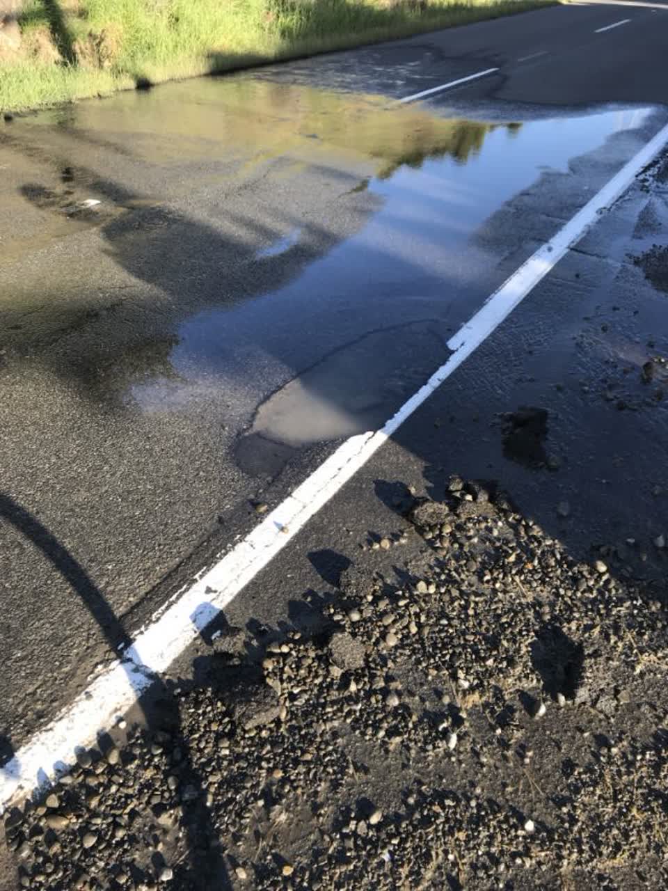 The photograph attached to this roading/streets report