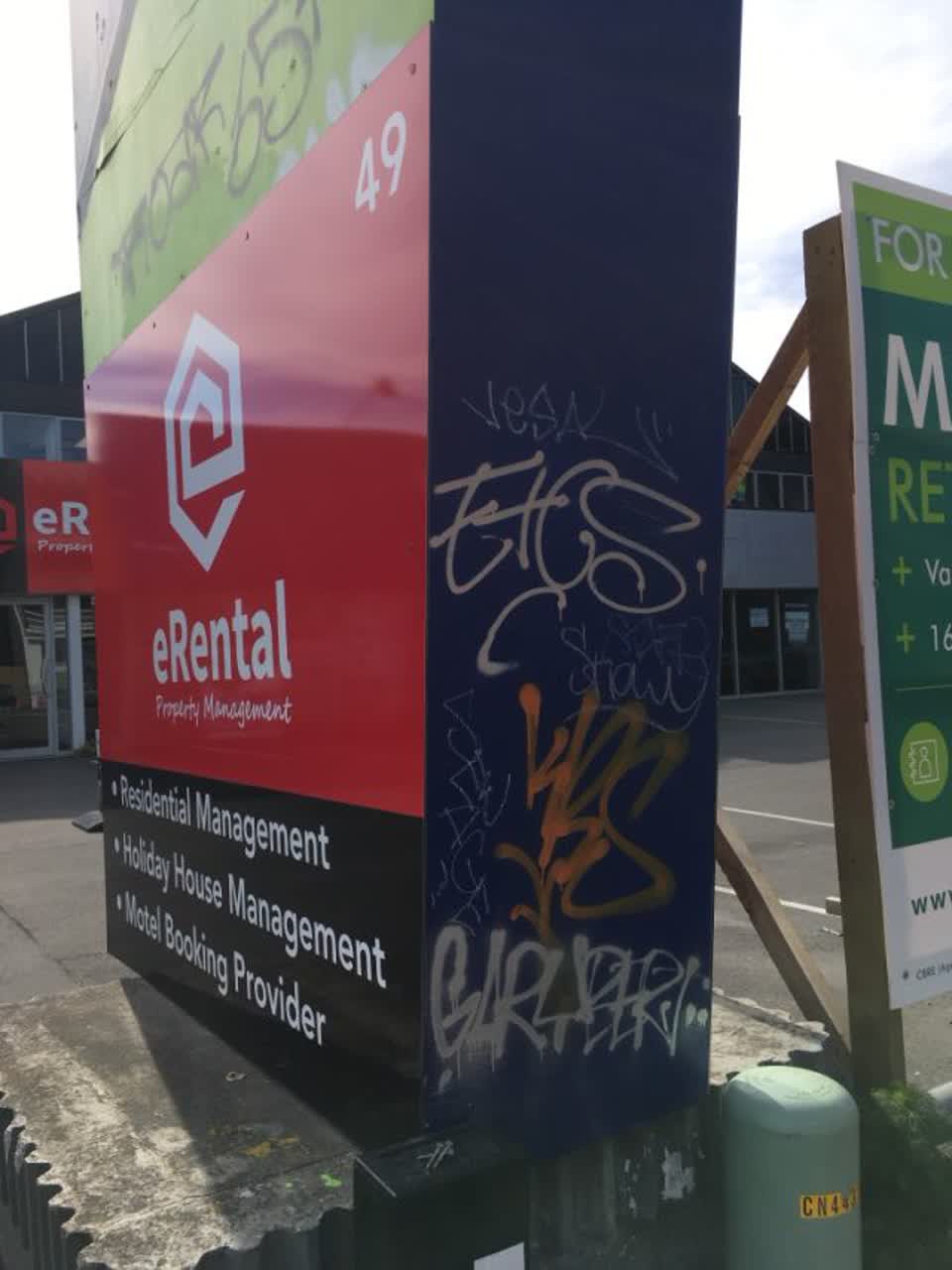 The photograph attached to this graffiti report