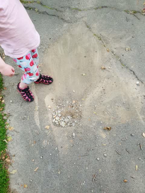 Roading/Streets, a report photo