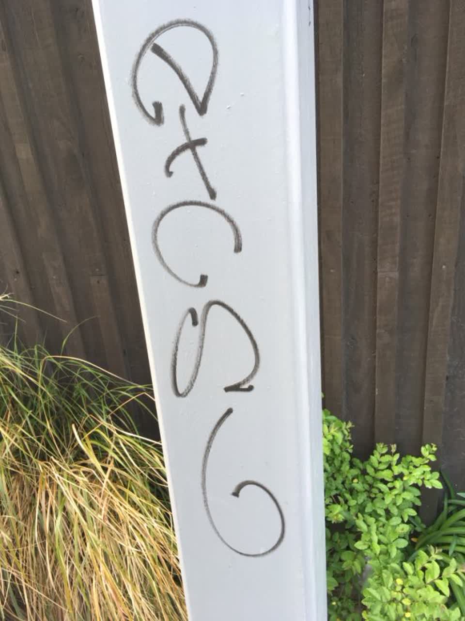 The photograph attached to this graffiti report