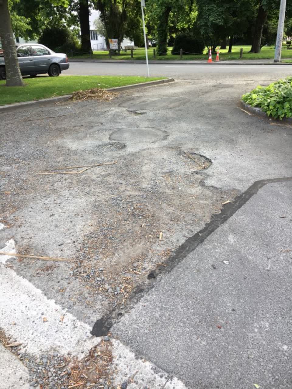 The photograph attached to this roading/streets report