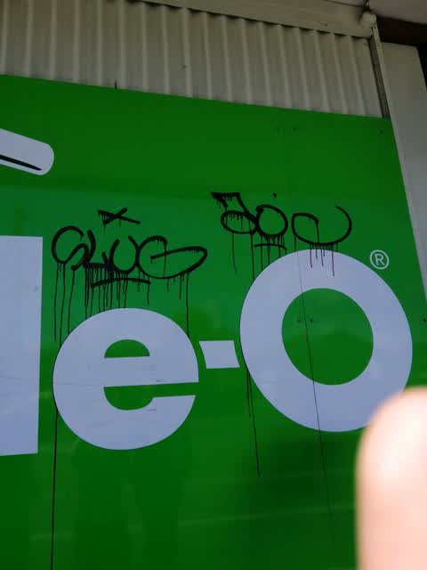 Graffiti, a report photo