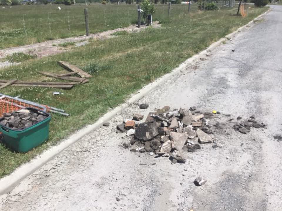 The photograph attached to this rubbish/recycling report