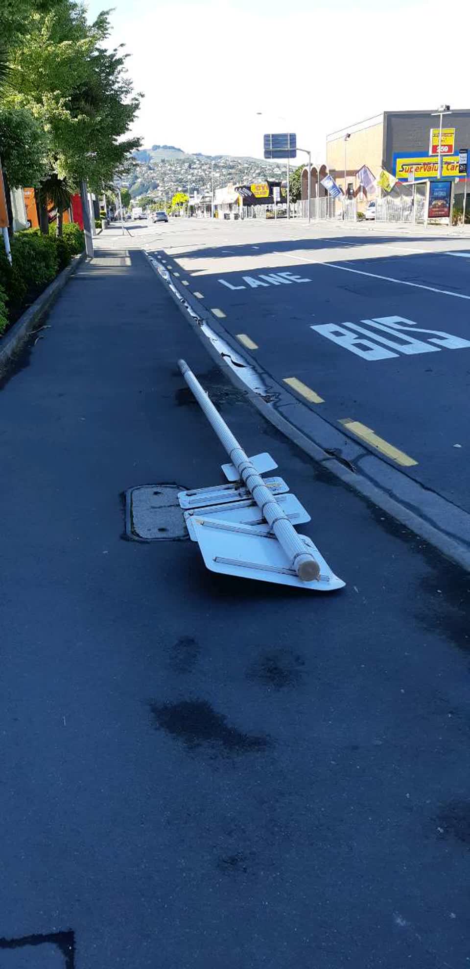 The photograph attached to this roading/streets report