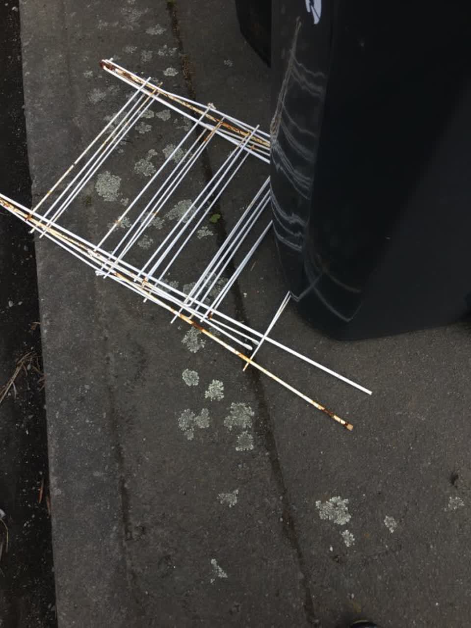 The photograph attached to this rubbish/recycling report