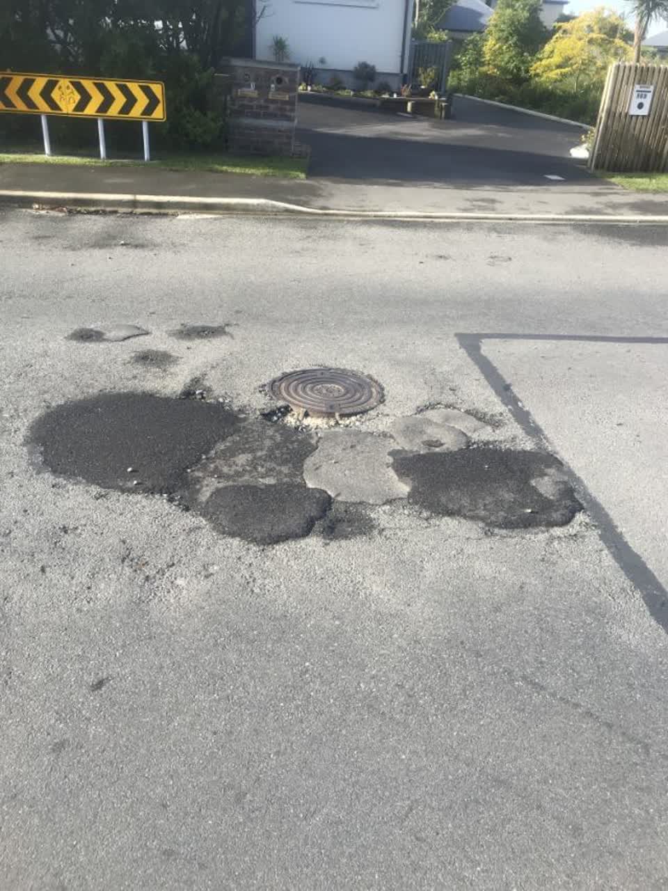 The photograph attached to this roading/streets report