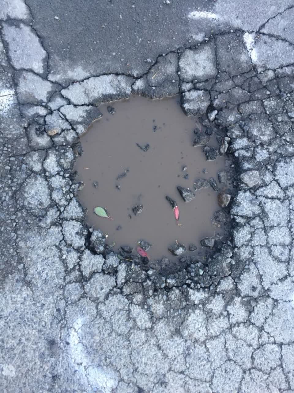 The photograph attached to this roading/streets report