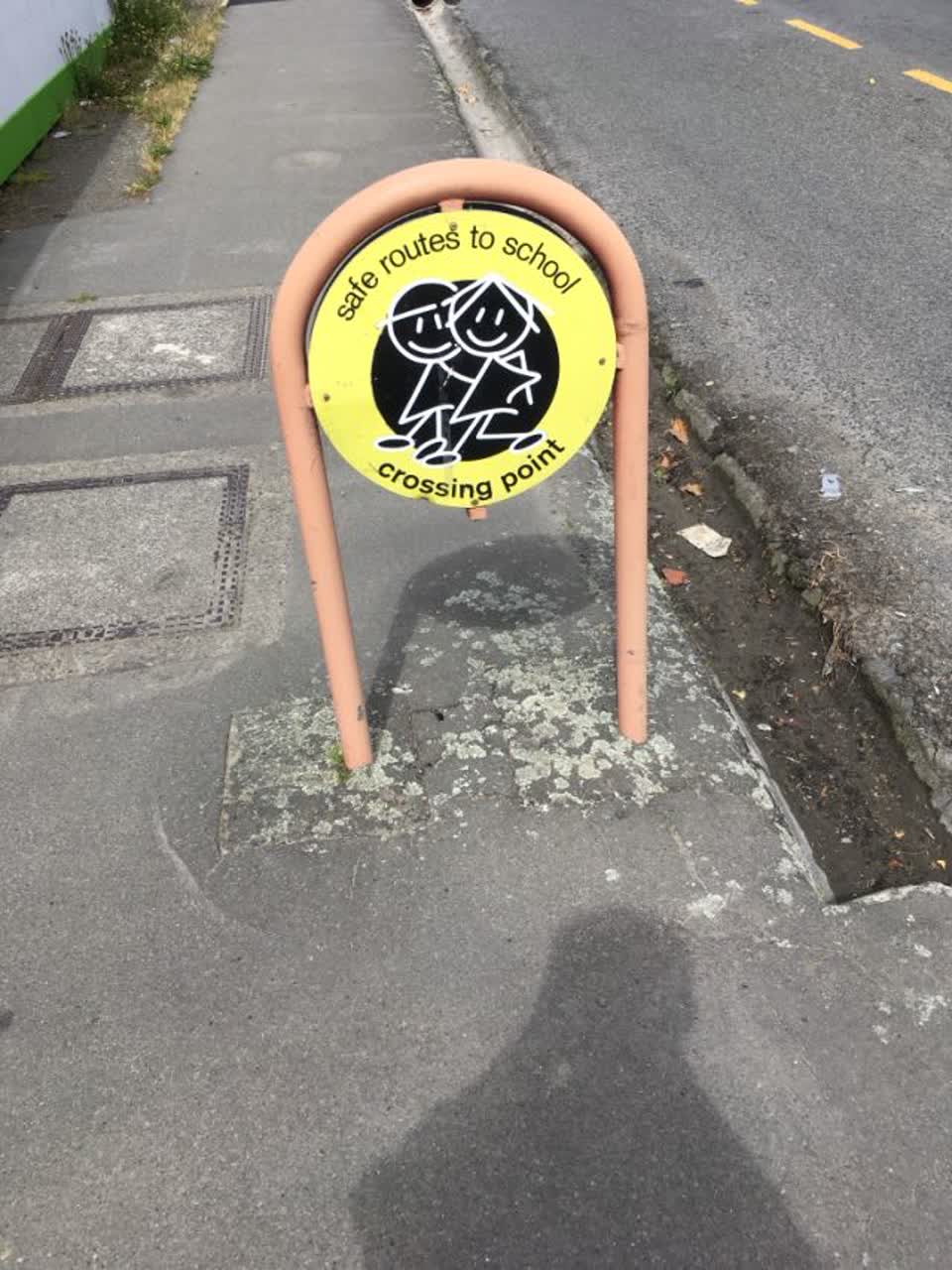 The photograph attached to this roading/streets report